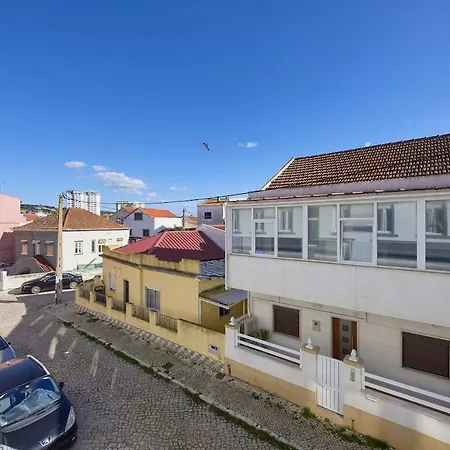 Beachside Group Paradise Apts, By Timecooler * Costa de Caparica