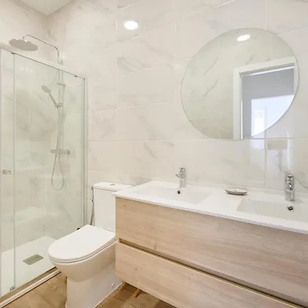 Beachside Group Paradise Apts, By Timecooler Apartman Costa de Caparica