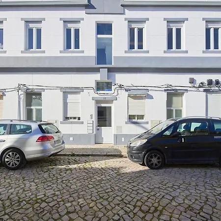 Beachside Group Paradise Apts, By Timecooler * Costa de Caparica