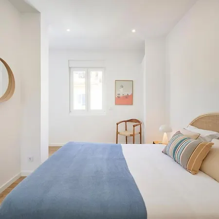 Beachside Group Paradise Apts, By Timecooler Apartmán *