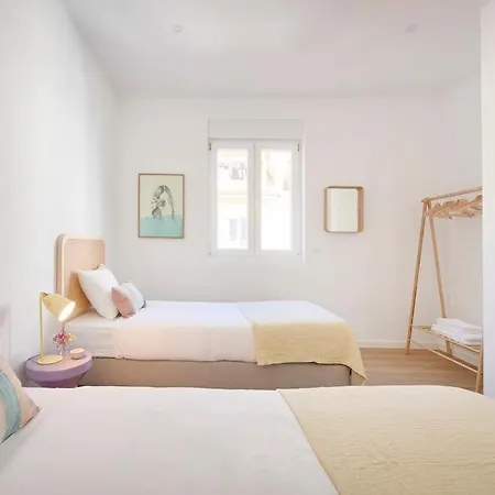 Beachside Group Paradise Apts, By Timecooler * Costa de Caparica