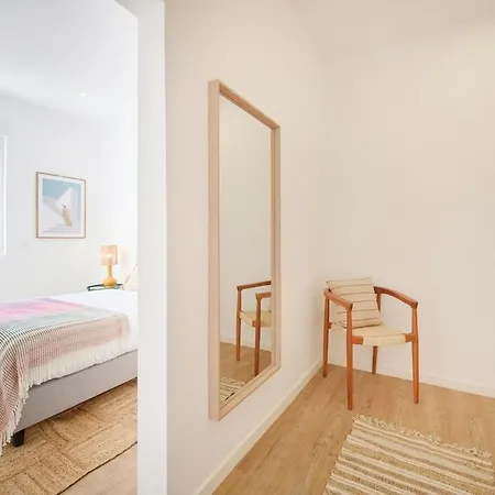 Beachside Group Paradise Apts, By Timecooler * Costa da Caparica