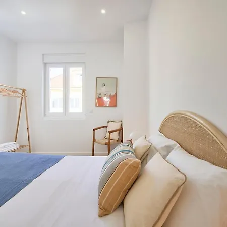 Beachside Group Paradise Apts, By Timecooler Apartment Costa da Caparica
