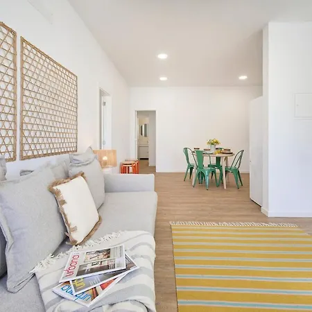 Apartment Beachside Group Paradise Apts, By Timecooler