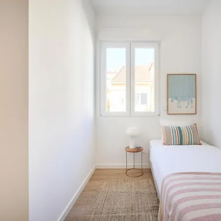 Beachside Group Paradise Apts, By Timecooler Apartmán