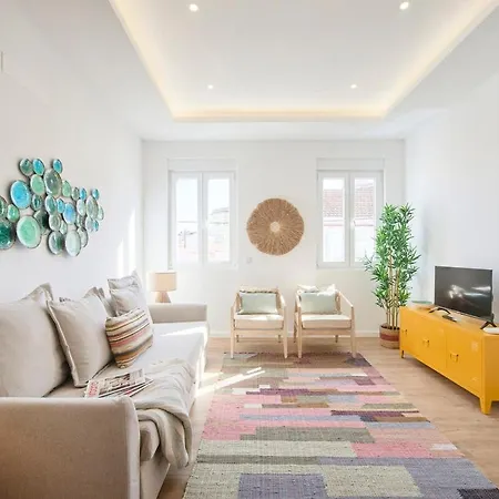 Beachside Group Paradise Apts, By Timecooler Costa da Caparica