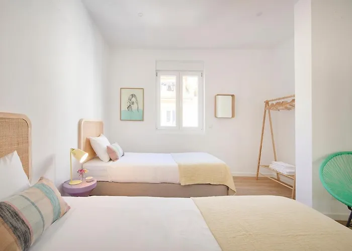 Beachside Group Paradise Apts, By Timecooler * Costa de Caparica