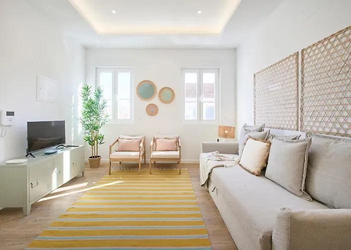 Beachside Group Paradise Apts, By Timecooler Costa de Caparica