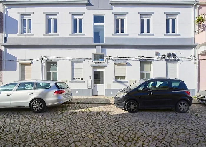 Beachside Group Paradise Apts, By Timecooler * Costa de Caparica